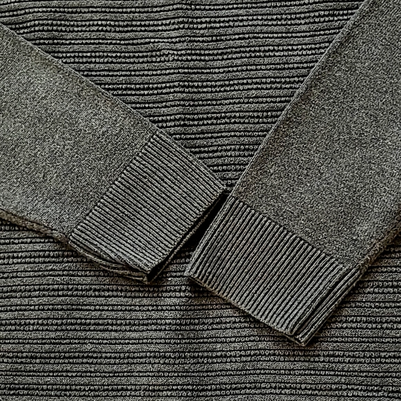 Hilary Radley Military Green V-Neck Pullover Long Sleeves Knitted Top, Size M - Picture 6 of 11